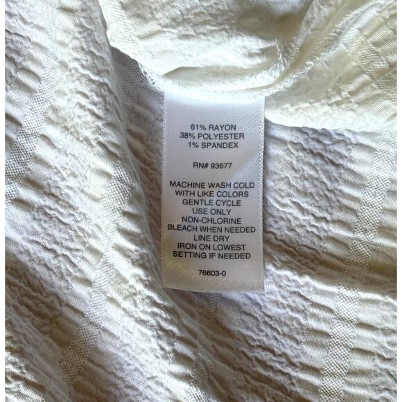 Liz Claiborne textured white henley popover – XXL‎ - Picture 4 of 4